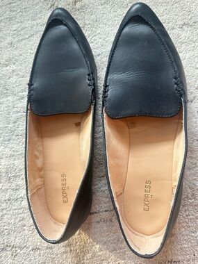 Express Women's Black Pointed Toe Loafers size 8